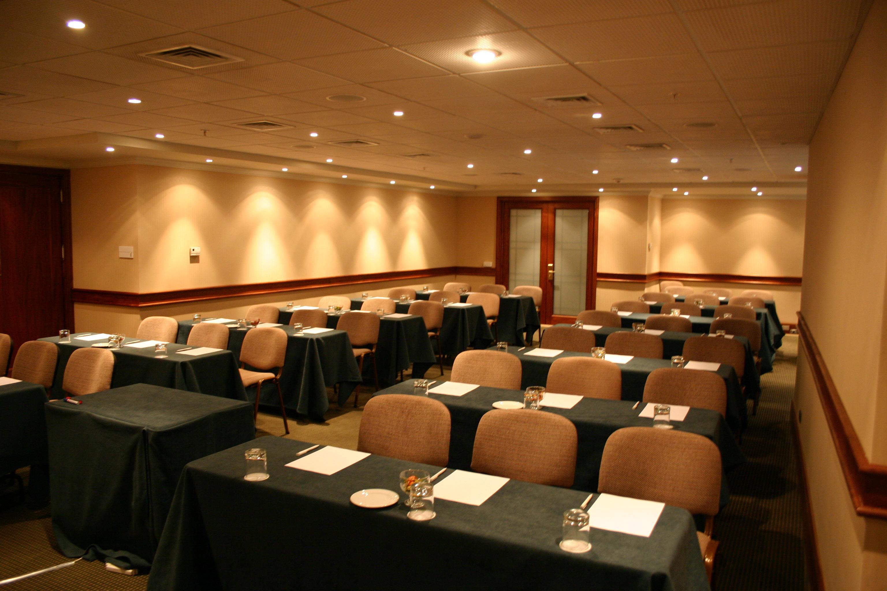 Hotel Plaza El Bosque Ebro Santiago de Chile Exteriér fotografie A conference room